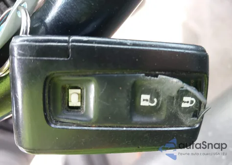 2008 Toyota Prius Touring z USA, uszkodzony, nr VIN JTDKB20U383404485